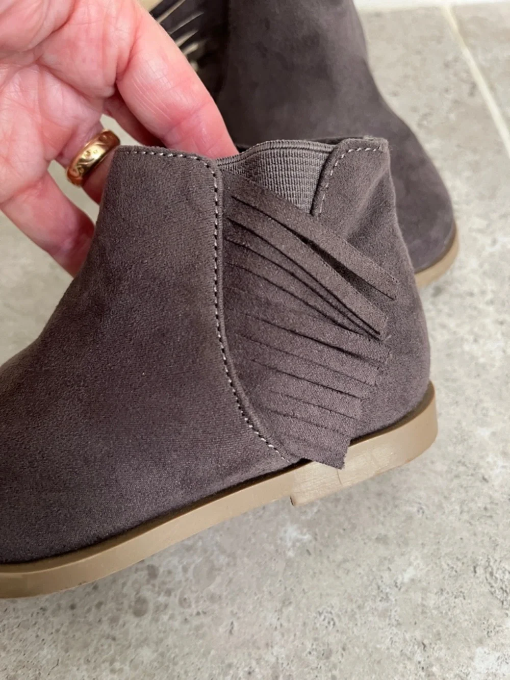 Old Navy Girls Brown Suede-Look Ankle Boots 7, EUC, clean! A Cutie Bootie😀
